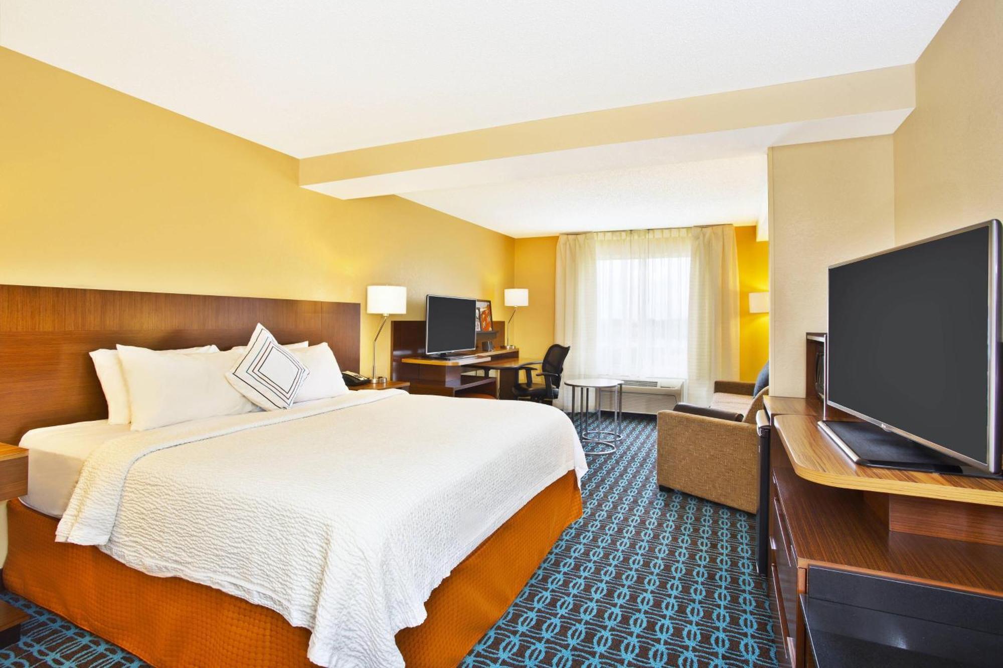 Fairfield Inn & Suites By Marriott Madison West/Middleton Exterior photo