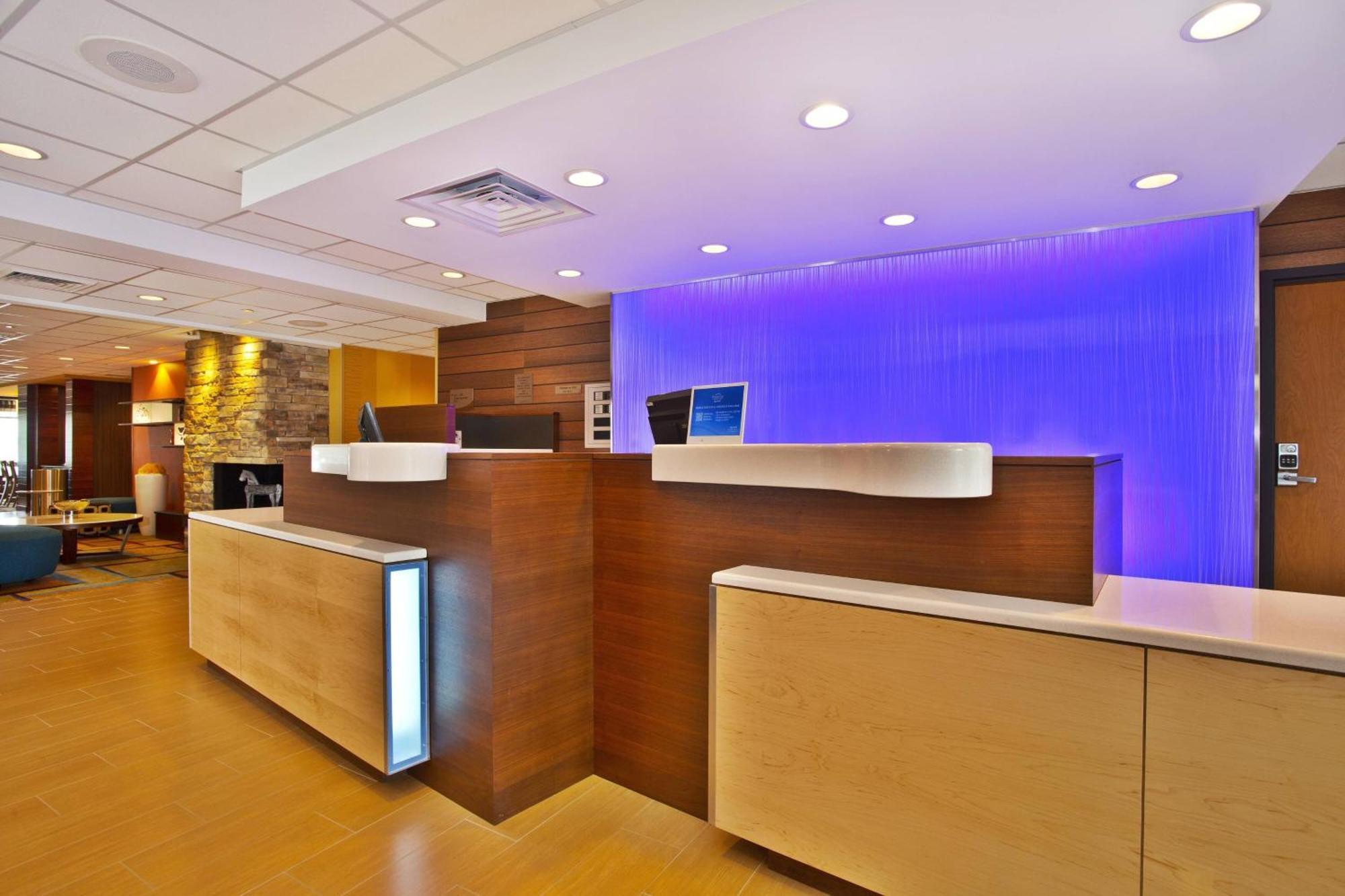 Fairfield Inn & Suites By Marriott Madison West/Middleton Exterior photo