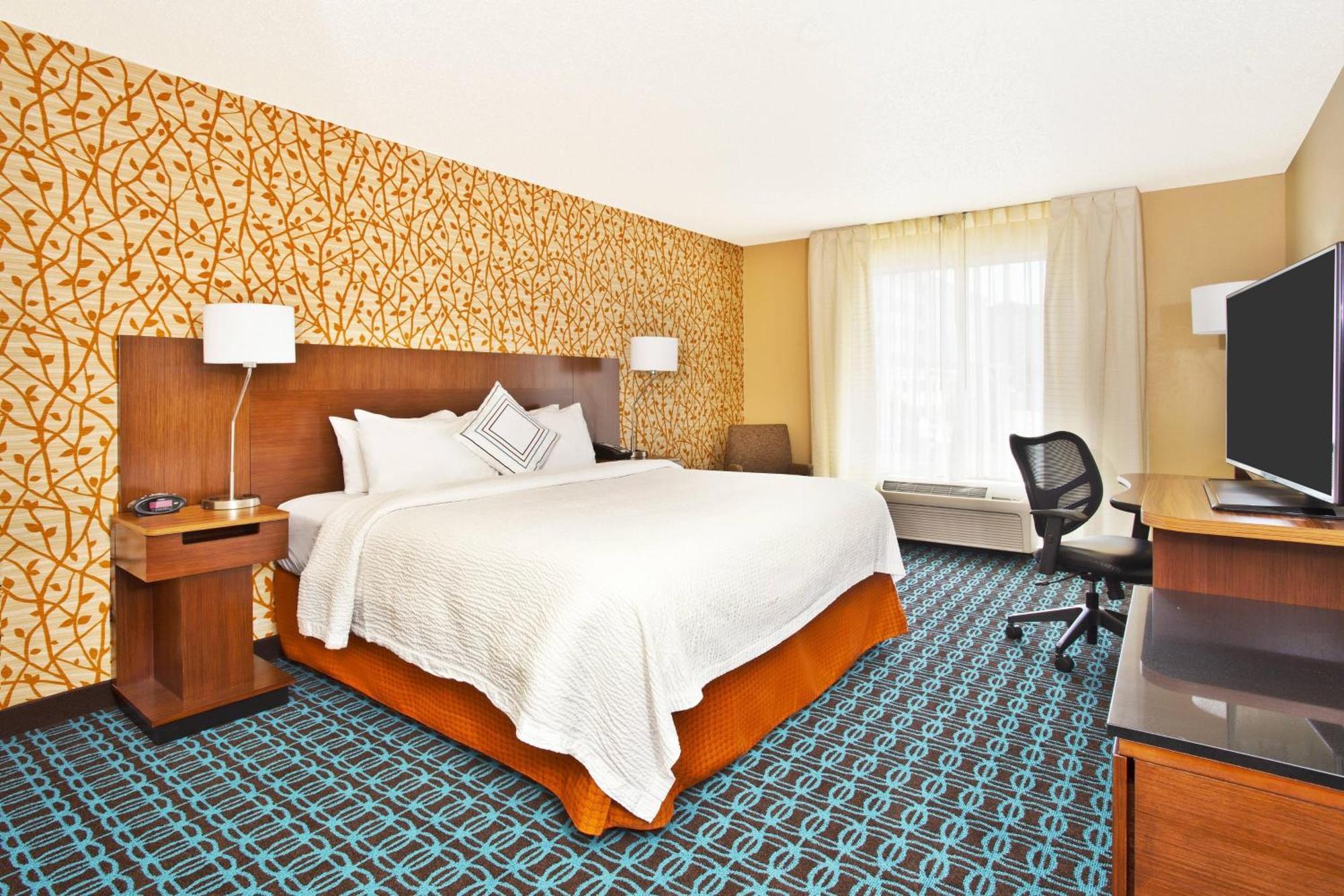 Fairfield Inn & Suites By Marriott Madison West/Middleton Exterior photo