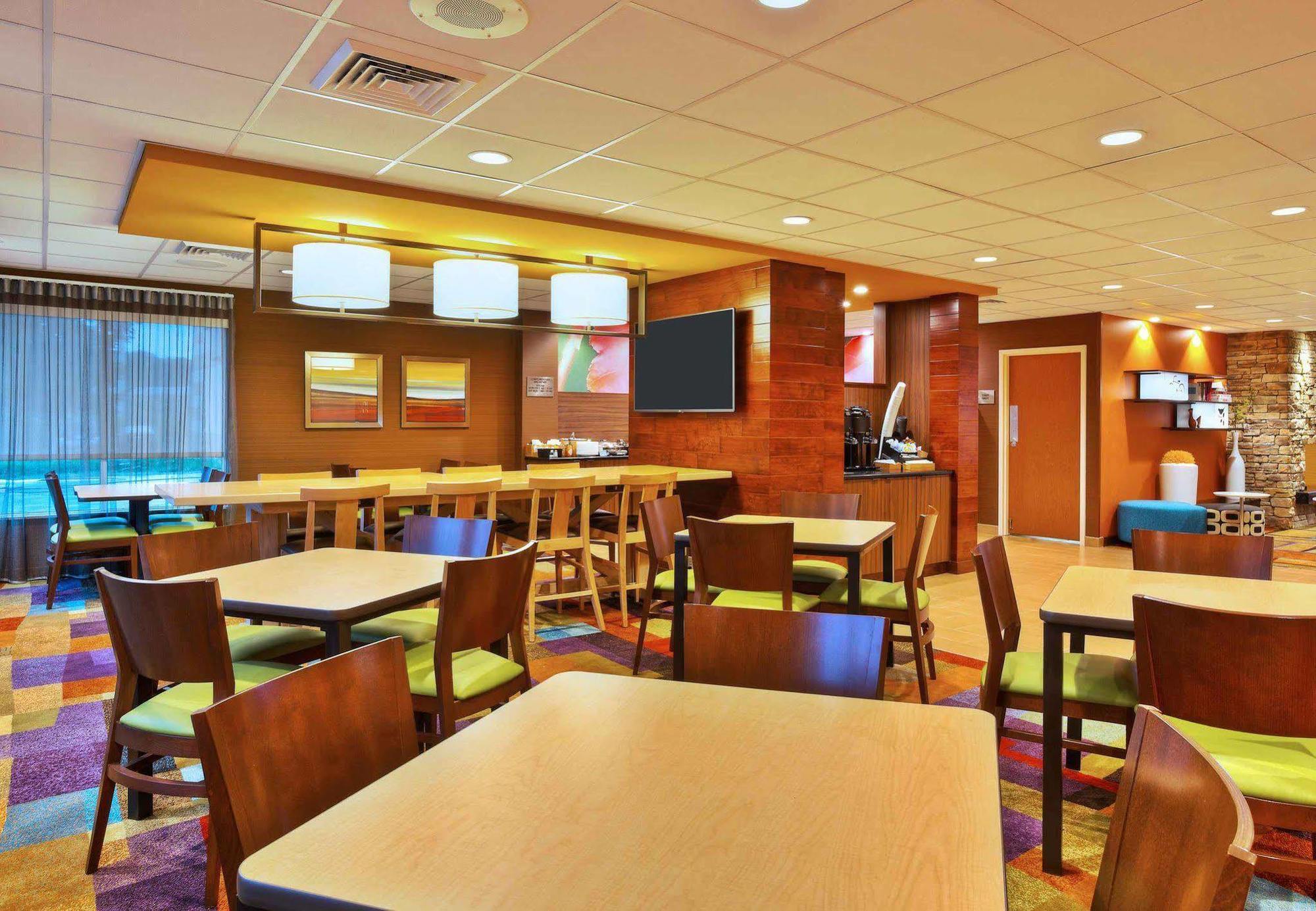 Fairfield Inn & Suites By Marriott Madison West/Middleton Exterior photo